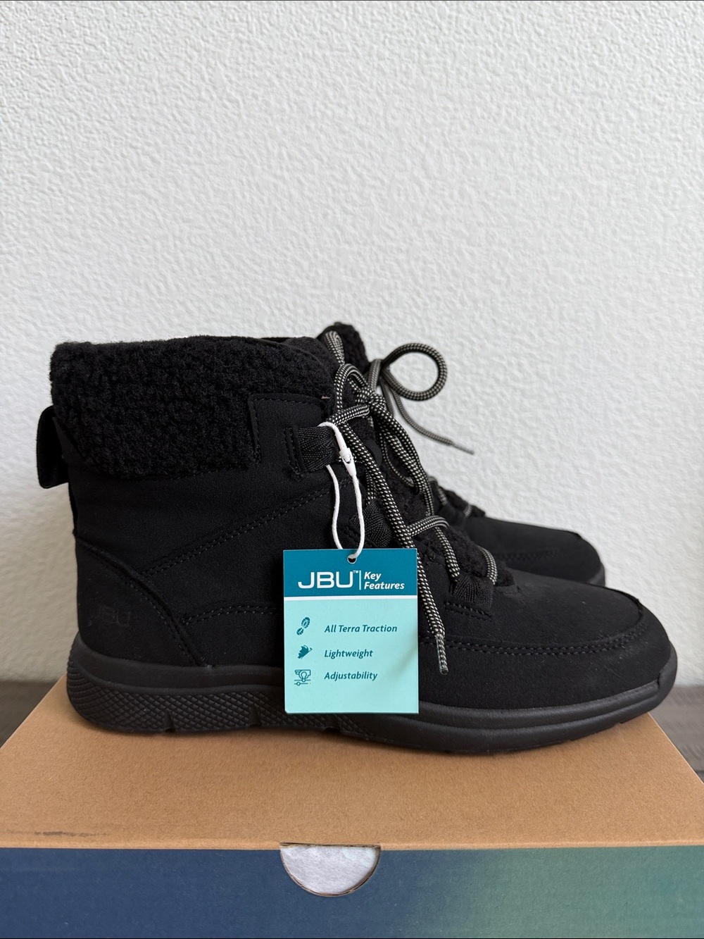 JBU Women's Freeze Round Toe Boots NIB